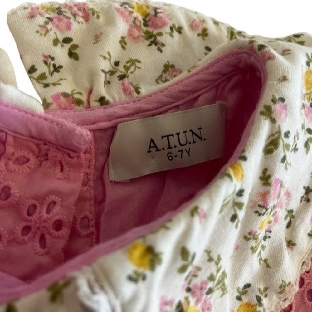 A.T.U.N. Pink Eyelet and Floral Girls Dress Size 6-7 Years - Picture 6 of 7